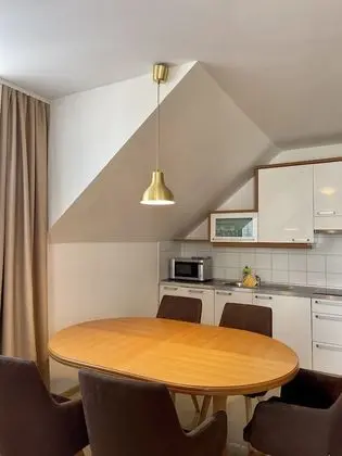 Deluxe Stüdyo (Apartma z 1 spalnico in balkonom)