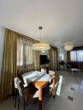 Deluxe Stüdyo (Apartma z 1 spalnico s teraso)
