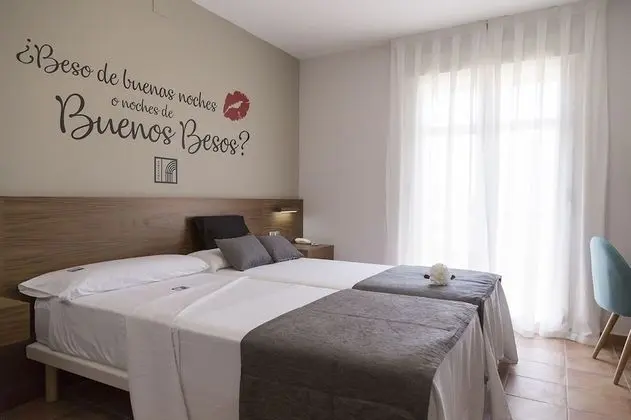 İki Ayrı Yataklı Oda