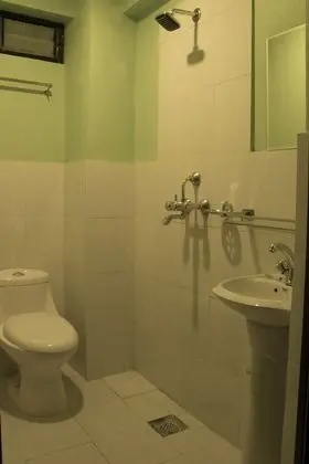 Deluxe Tek Büyük Yataklı Oda, 1 Yatak Odası, Bahçe Manzaralı