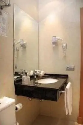 Standard Büyük Yataklı Tek Kişilik Oda