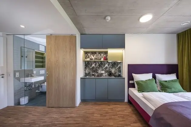 Apartment Corner