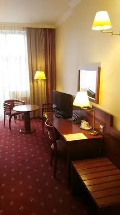 Tek Büyük veya İki Ayrı Yataklı Oda, Banyolu/Duşlu