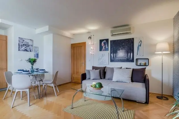 City Apart Daire, Balkon