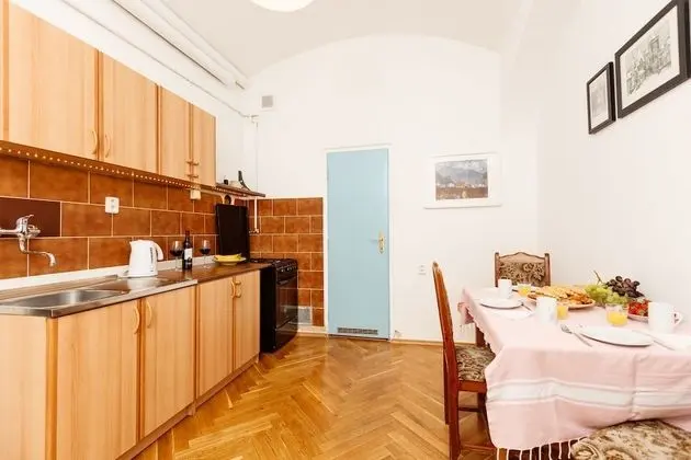 Traditional Apart Daire, 1 Yatak Odası, Küvet, Zemin Kat