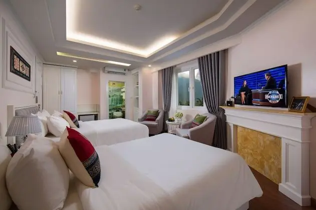 Deluxe Üç Kişilik Oda