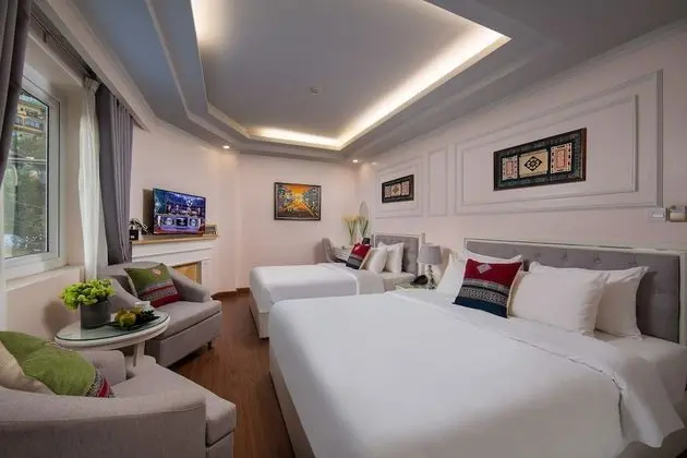 Deluxe Üç Kişilik Oda