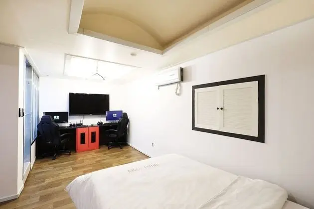 Luxury Tek Büyük Yataklı Oda
