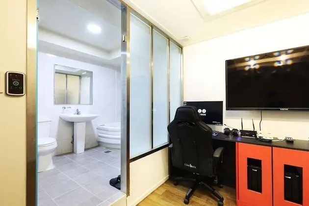 Luxury Tek Büyük Yataklı Oda