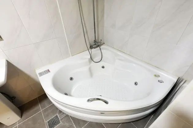 Luxury Tek Büyük Yataklı Oda