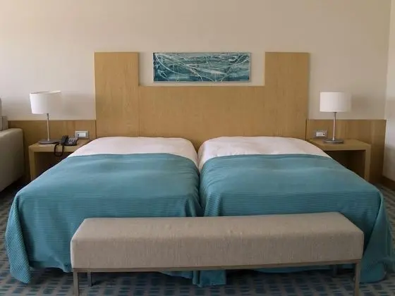 Basic Tek Büyük veya İki Ayrı Yataklı Oda