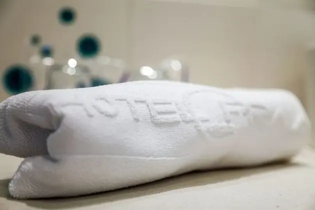 Basic Tek Büyük veya İki Ayrı Yataklı Oda