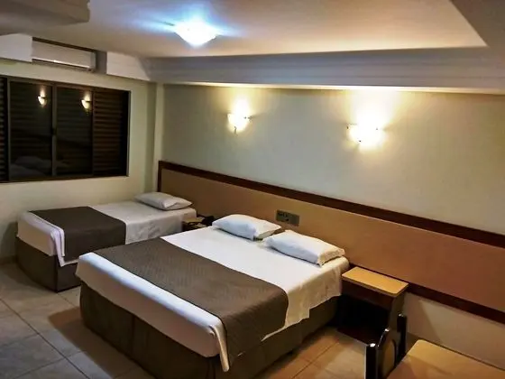 Üç Kişilik Oda