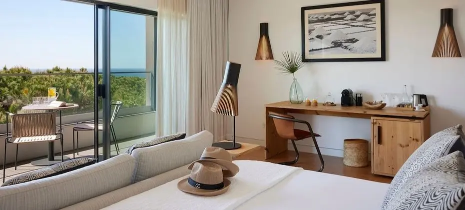 Deluxe Tek Büyük Yataklı Oda, Deniz Manzaralı