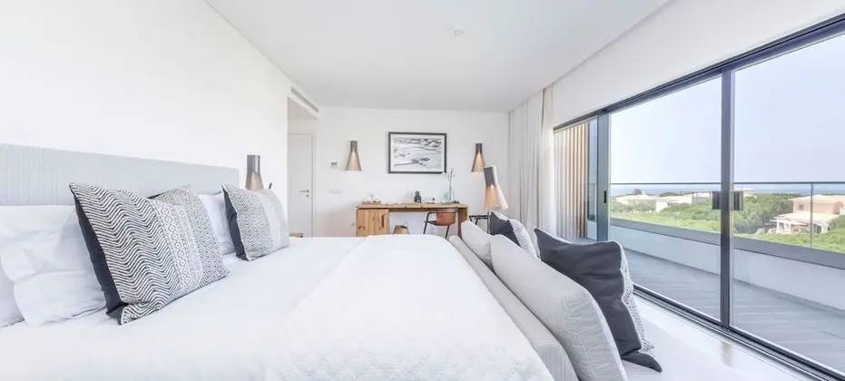 Deluxe Tek Büyük Yataklı Oda, Deniz Manzaralı