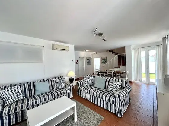 Villa, 3 Yatak Odası, Kişiye Özel Havuzlu, Denize Bakan