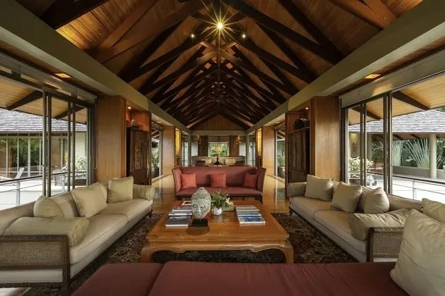 5-Bedroom Villa