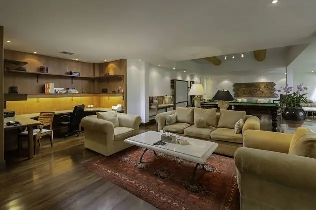 5-Bedroom Villa