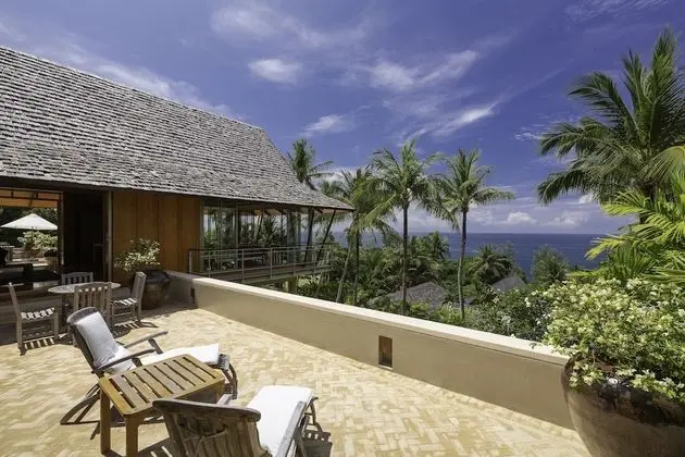5-Bedroom Villa