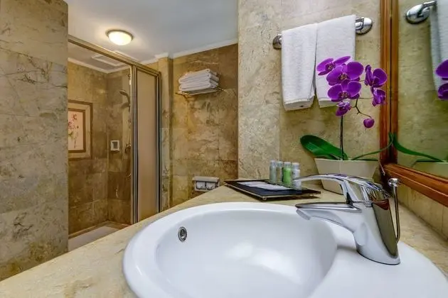 Deluxe İki Ayrı Yataklı Oda, Bahçe Manzaralı