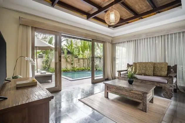 Standard Villa