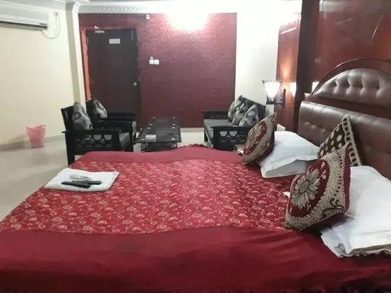Tek Büyük Yataklı Oda, Sigara İçilebilir, Şehir Manzaralı