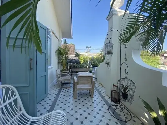 Oda, Balkon