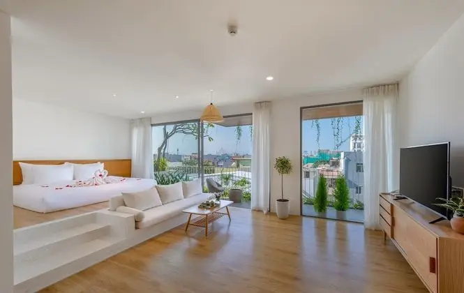Stüdyo Süit, Balkon (King Suite)
