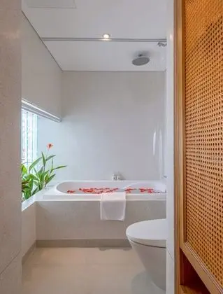 Stüdyo Süit, Balkon (King Suite)