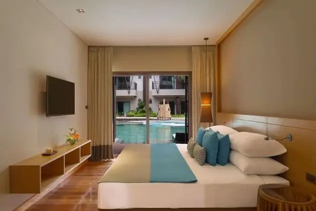 Cool Pool Access Main Wing