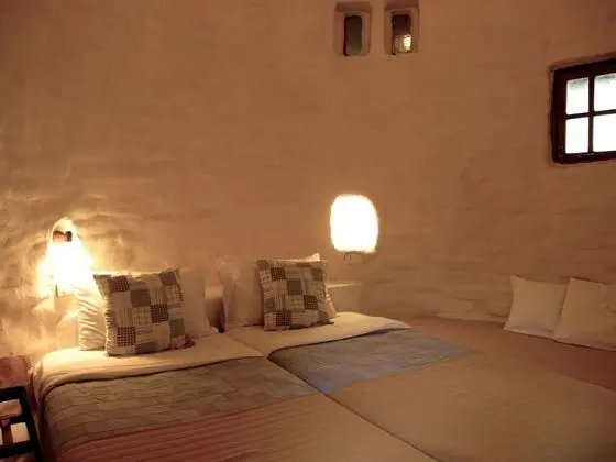 Standard Twin Bedroom