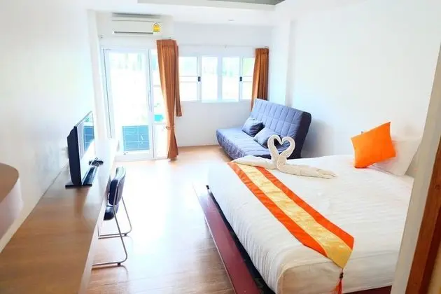 Queen Room with Garden View
