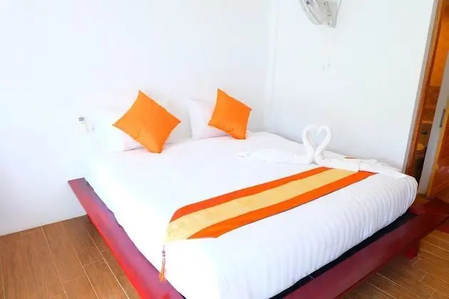 Queen Room with Garden View