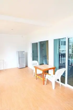 Queen Room with Garden View