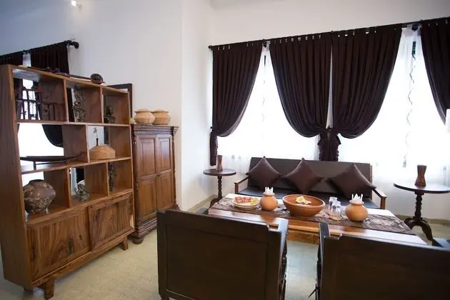 Elegant Suite Room