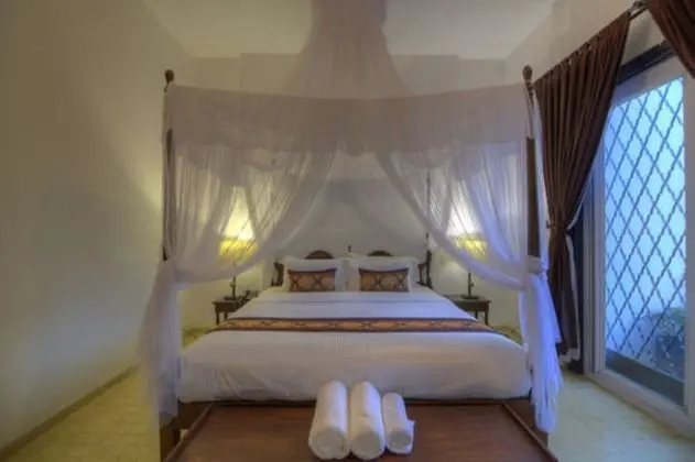 Elegant Suite Room