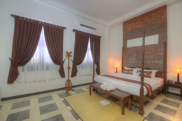 Elegant Suite Room