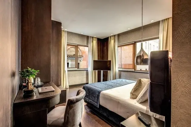 Deluxe Üç Kişilik Oda, Şehir Manzaralı