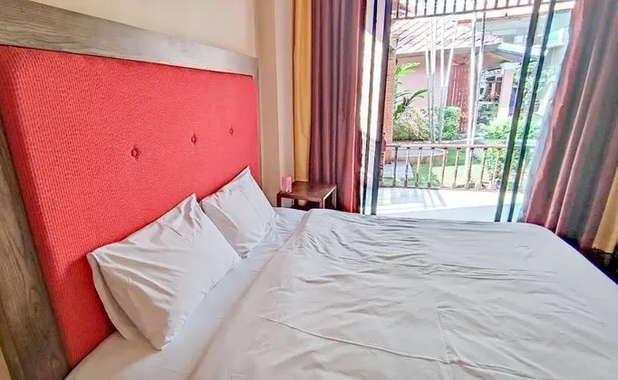 10 Bedroom Villa