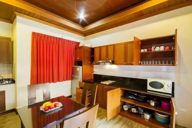 10 Bedroom Villa