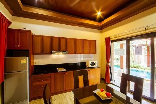 10 Bedroom Villa
