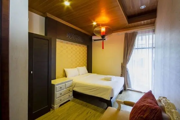 10 Bedroom Villa
