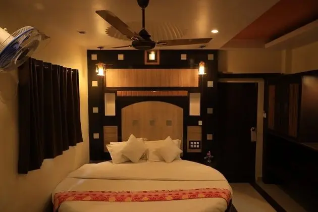 Deluxe Quadruple Room AC