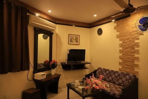 Deluxe Quadruple Room AC