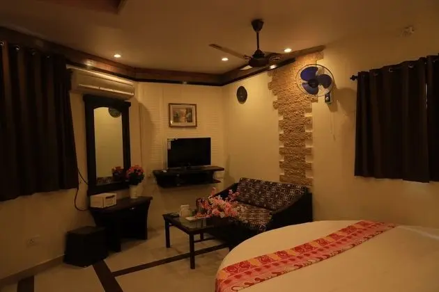 Deluxe Quadruple Room AC