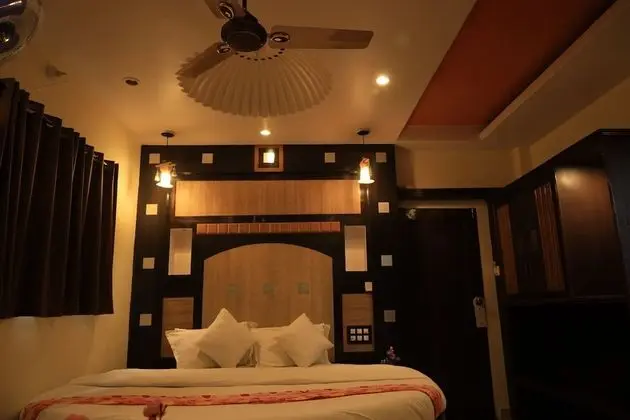 Deluxe Quadruple Room AC