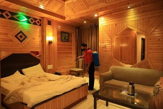 Standard Quadruple Room AC