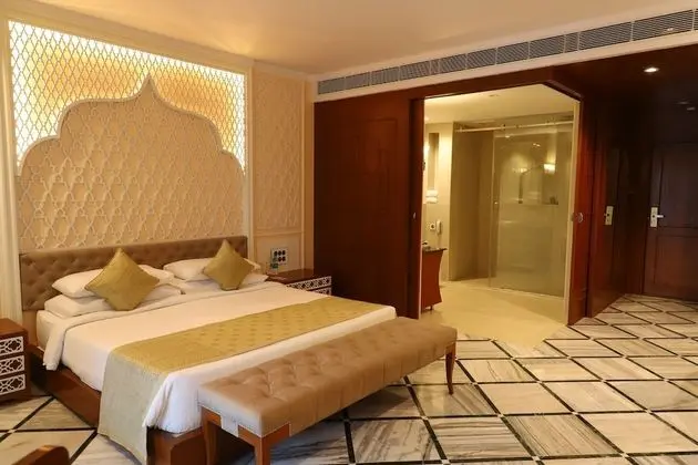 Luxury Oda, 1 En Büyük (King) Boy Yatak, Manzaralı (with Sitout)