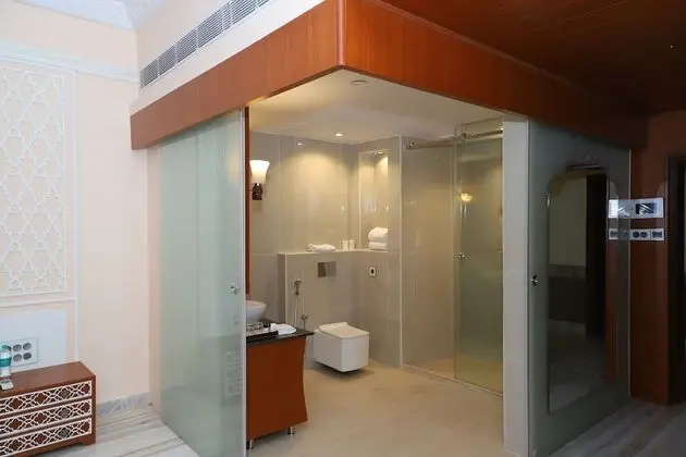 Luxury Oda, 1 En Büyük (King) Boy Yatak, Manzaralı (with Sitout)