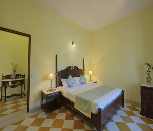 Family Tek Büyük Yataklı Oda
